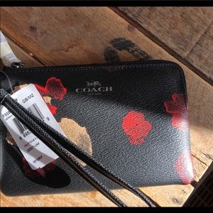 Coach NWT Wristlet